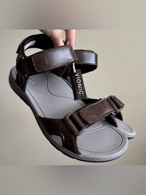 NWT Vionic Leo Leather Sandals Brown 7